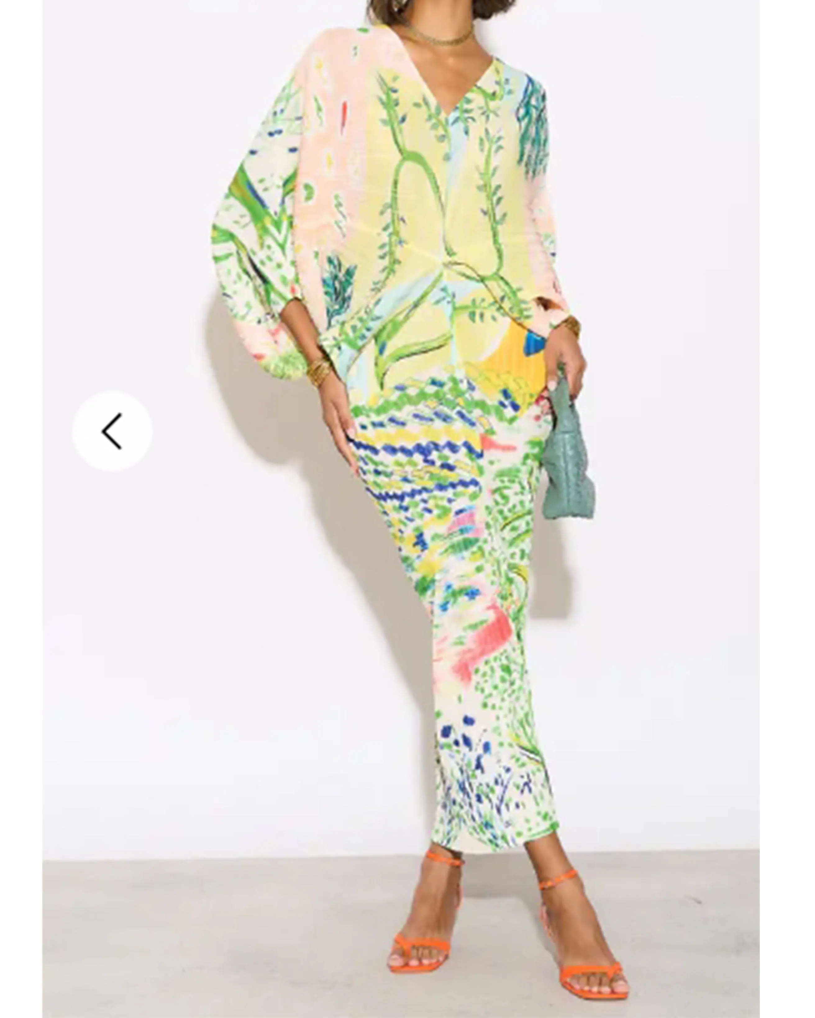 Leaves and Floral Scarf Pirnt Pleated Dress in Kimono sleeves in green