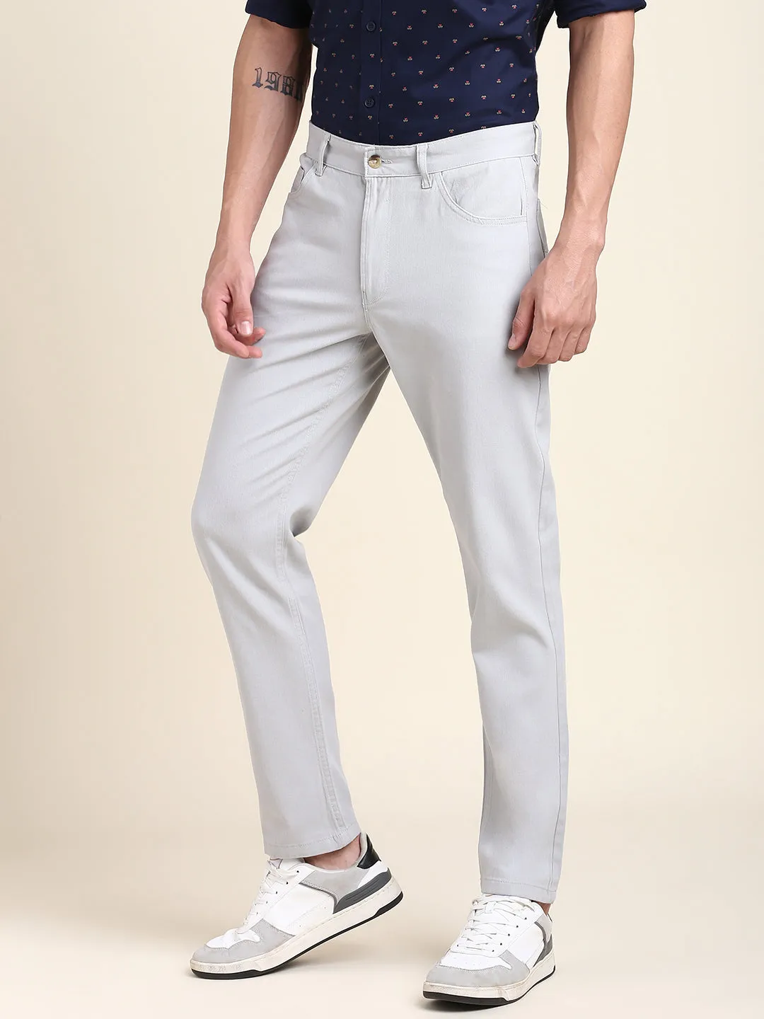 Men's Light Grey Solid Chino
