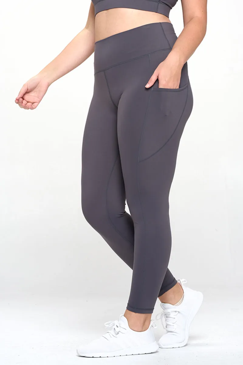 Plus Size Ultra-Soft Tech Pocket Active Leggings